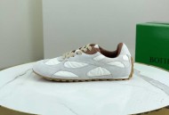 Bottega Veneta全新Orbit 情侣款