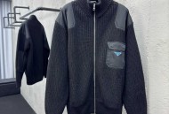 普拉达三角标针织毛衣外套