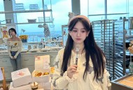 TB腊肠狗提花针织开衫毛衣