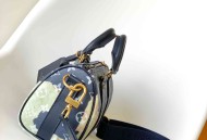 路易威登M23836火焰  LV Moon Crossbody 手袋