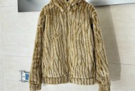 LV Ski滑雪系列字母条纹提花毛毛连帽