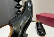 Ferragamo(菲拉格慕)经典的男士商务皮鞋