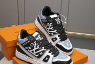 LV鞋款式新颖时尚