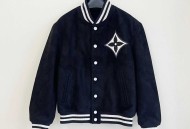 驴牌Louis Vu11ton黑白真皮棒球夹克 