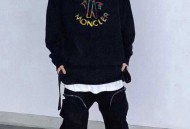 蒙口  时尚圆领卫衣