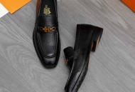 爱玛仕商务套脚皮鞋 