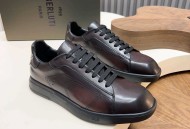 普拉达擦色运动鞋