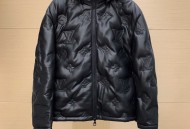 LV浮雕压花走秀款连帽皮衣羽绒