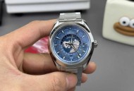 欧米茄海马世界时浅蓝