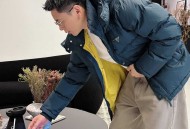 普拉达FW2025秋冬新款羽绒服