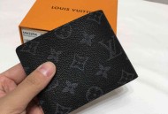 LV M62294  黑花短夹钱包