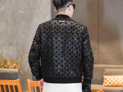 路易威登白鸭绒🦆羽绒服