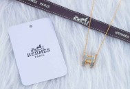 爱马仕珐琅弧形H项链