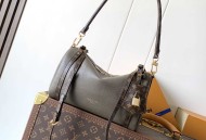 lv女包M26905款 Exess 小号手袋