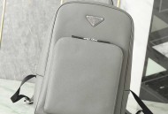 普拉达包背包2VZ102