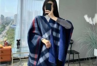 巴宝莉Burberry双面斗篷披肩