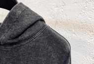 克罗心戴帽卫衣