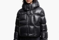 Moner盟可睐 Erea方形绗缝连帽短款女款羽绒服