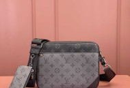 LV TRIO 邮差包型号：M69443