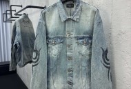 Balenciaga 手绘涂鸦牛仔外套