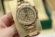 迪通拿 钻圈手表