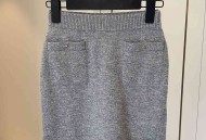 香奈儿24b羊绒书包扣针织半裙