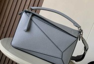 Loewe罗意威几何包29CM