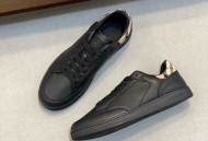 巴宝莉新款战马格纹休闲运动鞋