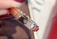 伯爵转动戒对戒