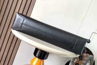 Loewe罗意威Buckle Horizontal托特手袋
