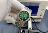 爱彼皇家橡树“Jumbo”超薄16202ST腕表