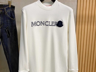 Moncler打底衫