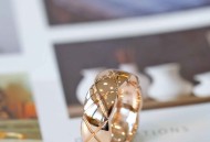 香奈儿菱格戒指